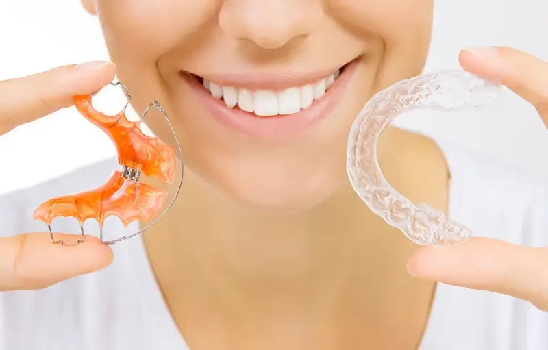 Nakładki na zęby Invisalign